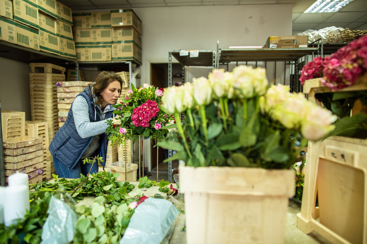 How Many Bulk Roses Do You Need? A Complete Buying Guide ...